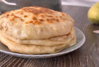 Лепешки на кефире с начинкой