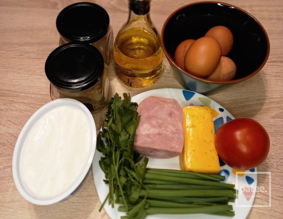 Омлет с ветчиной и  сыром - Шаг 1