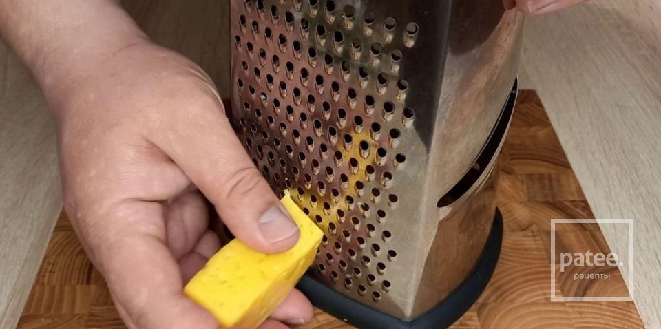 Омлет с ветчиной и  сыром - Шаг 6