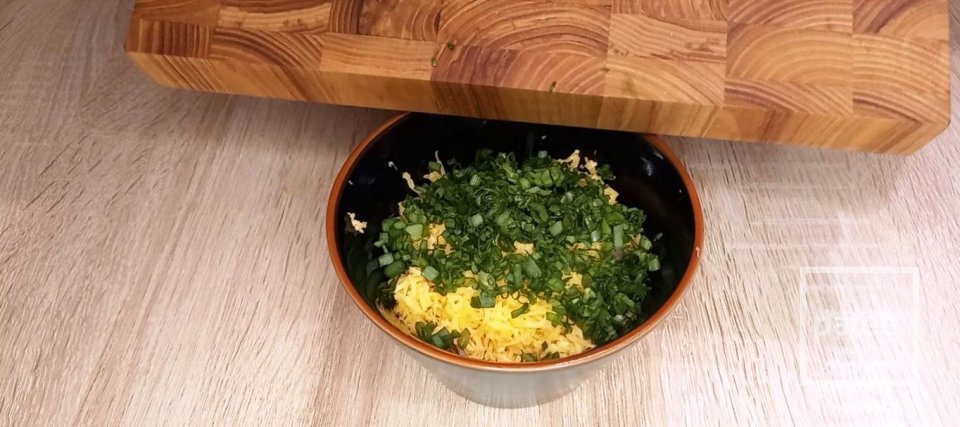 Омлет с ветчиной и  сыром - Шаг 9