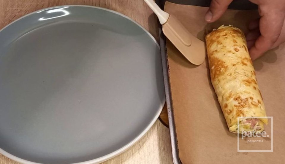 Омлет с ветчиной и  сыром - Шаг 24