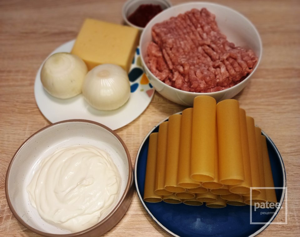 Сливочно-томатные каннеллони с фаршем - Шаг 1