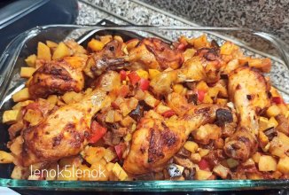 Овощное рагу с курицей в духовке