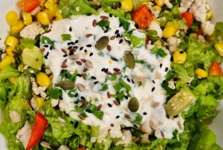 Салат с куриным фаршем