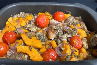 Тыква с грибами в духовке