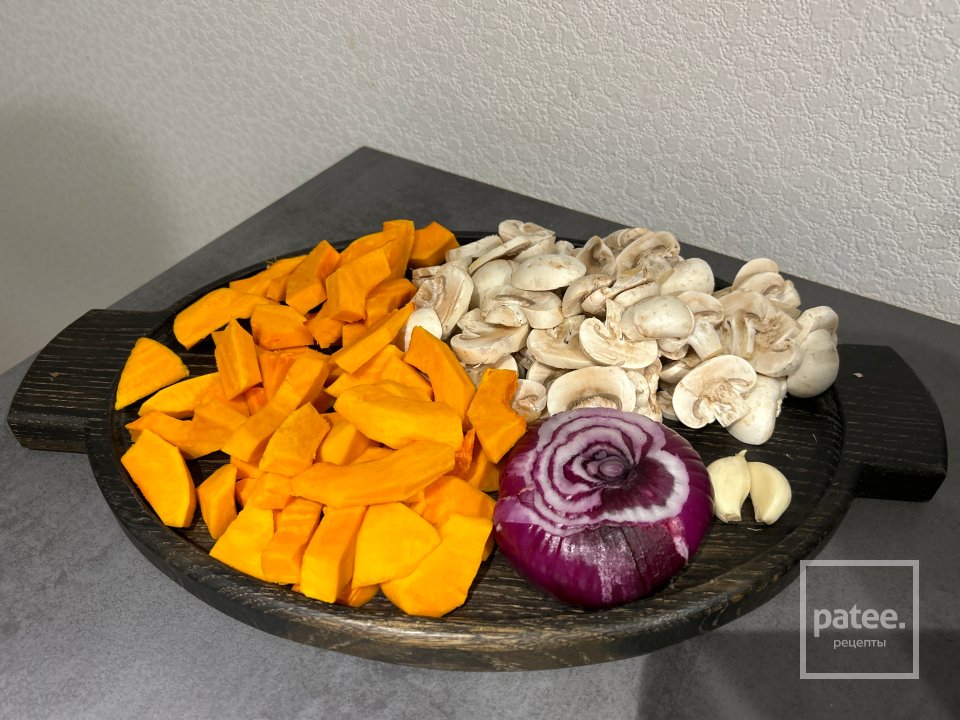 Тыква с грибами в духовке - Шаг 2
