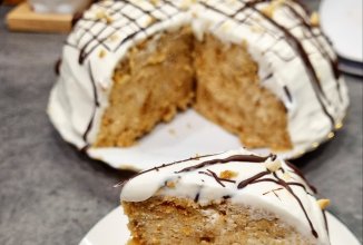 Медовый торт со сметаной