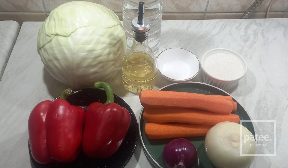 Салат из капусты и болгарского перца - Шаг 1