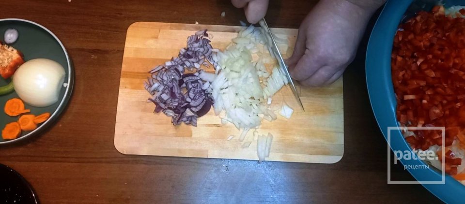 Салат из капусты и болгарского перца - Шаг 9