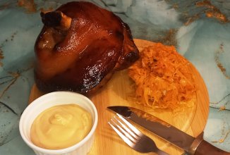 Свиная рулька в пиве