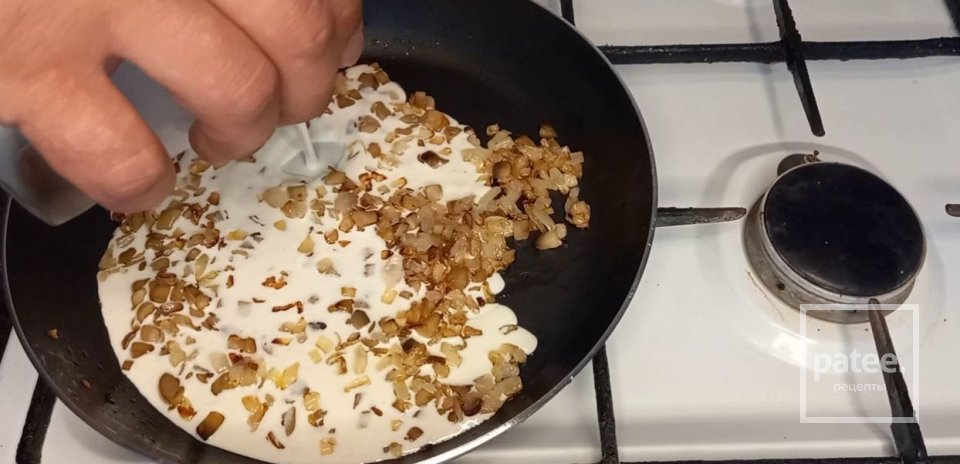 Шампиньоны, фаршированные крабовыми палочками - Шаг 10