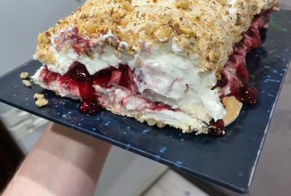 Меренговый рулет