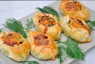 Лoдoчки из слоёного тестa