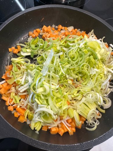 Грибная юшка, суп грибной - Шаг 12