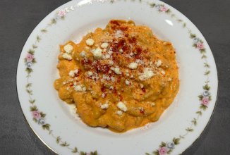 Паста с соусом из запеченных овощей