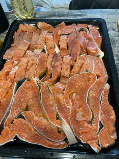 Лосось с грибами,помидорами и сыром запеченый в духовке. - Шаг 1