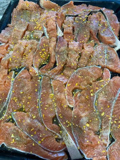 Лосось с грибами,помидорами и сыром запеченый в духовке. - Шаг 2