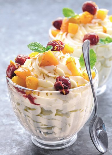 Десерт из консервированных фруктов