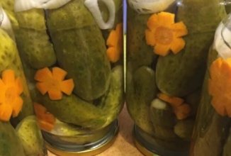 Огурцы «по-болгарски».