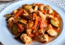 Куриная грудка с овощами