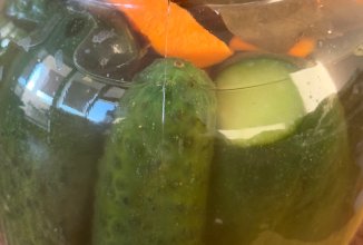 Огурчики маринованные застольные