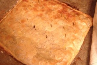 Слоеный пирог с печенью