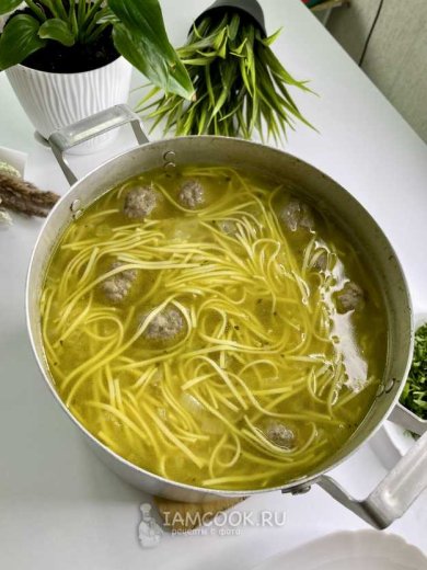 Азербайджанский суп «Хамраши» из лапши, фасоли и фрикаделек 🍲 - Шаг 6