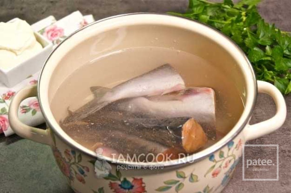 Сырный суп с рыбой 🍲 - Шаг 3