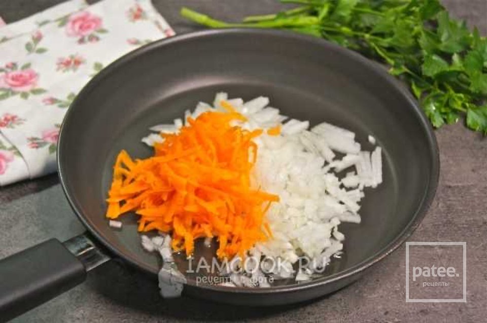 Сырный суп с рыбой 🍲 - Шаг 4