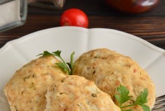 Куриные котлеты с чесноком и зеленью на пару 👍🏼