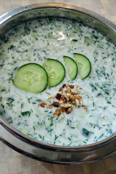 холодный суп &laquo;Таратор&raquo; с йогуртом🍲 - Шаг 1