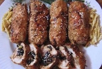 Рулет из куриного филе с черносливом в духовке
