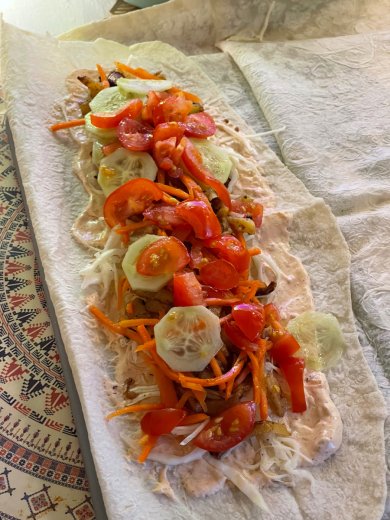 Хрустящая шаурма с настоящим соусом из шаурмичной. - Шаг 13