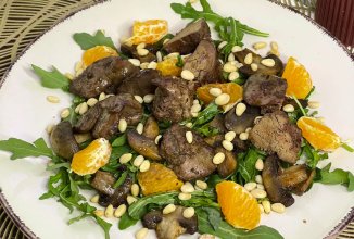 Любимый салат с печенью и мандарином из ресторана. Неожиданное сочетание, супер вкус!