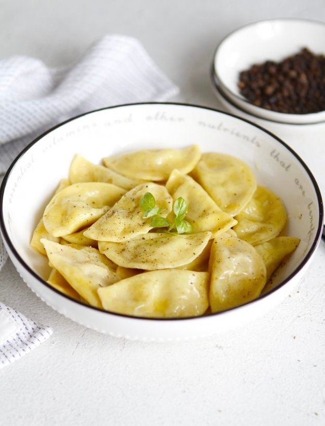 Вареники с картошкой и сыром 🥟