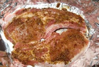 Замеченные антрекоты из свинины