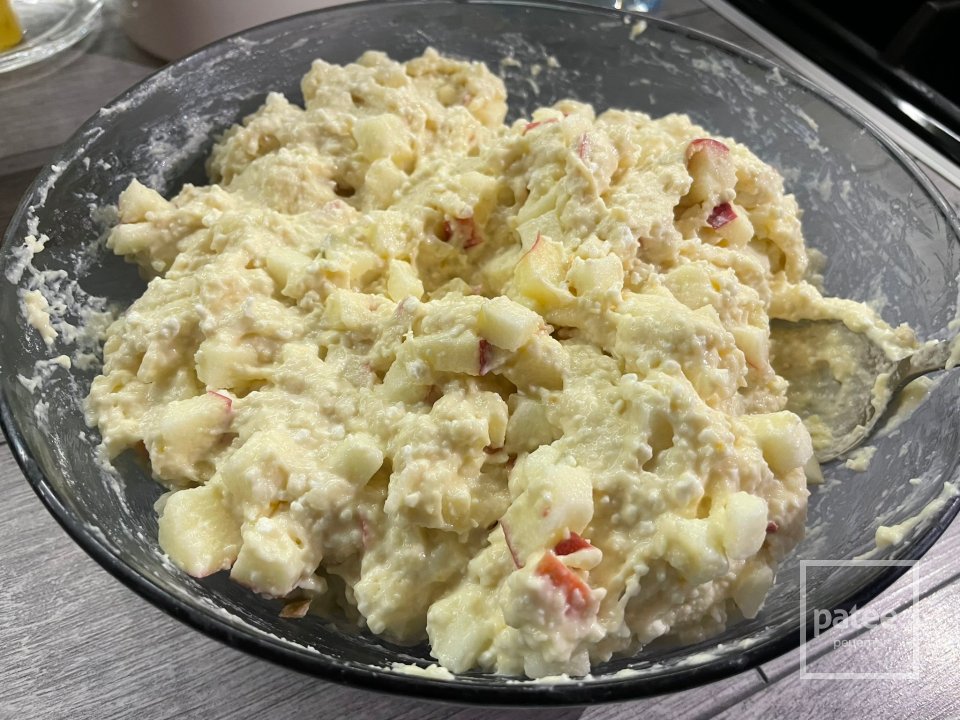 Яблочный пирог на творожном тесте - Шаг 7