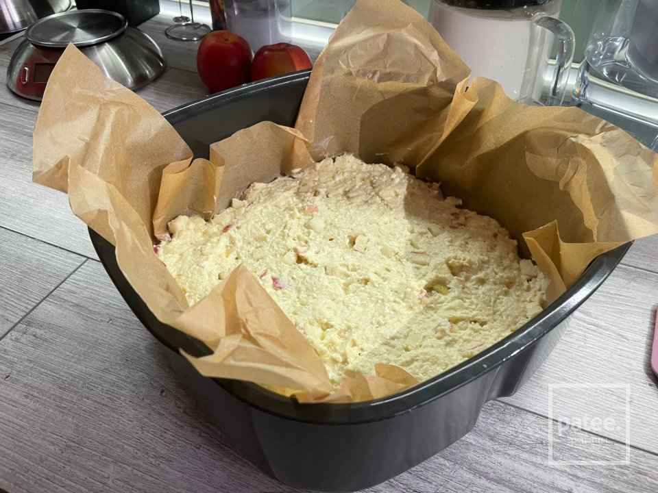 Яблочный пирог на творожном тесте - Шаг 9