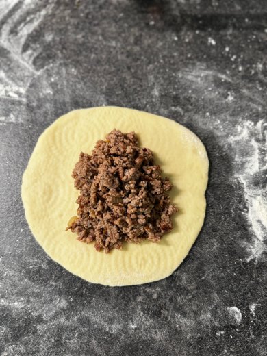 Пирожки с мясом на дрожжевом тесте - Шаг 9