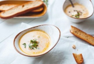 Сырный суп по-французски с чесночными гренками