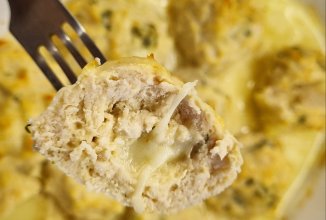 Куриные котлеты с моцареллой