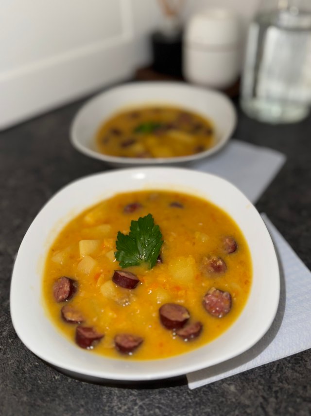 Гороховый супчик с копченными колбасками 🍲