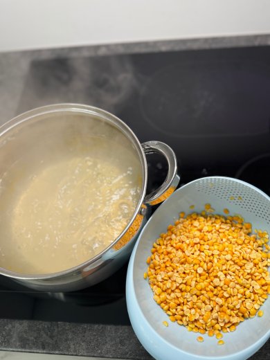 Гороховый супчик с копченными колбасками 🍲 - Шаг 9