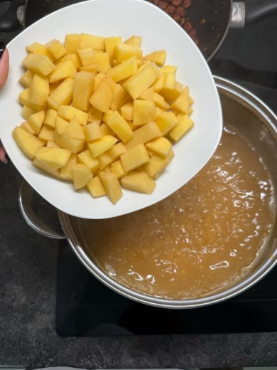 Гороховый супчик с копченными колбасками 🍲 - Шаг 10