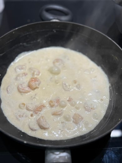 Паста с креветками в сливочном соусе 🍝🦐 - Шаг 6