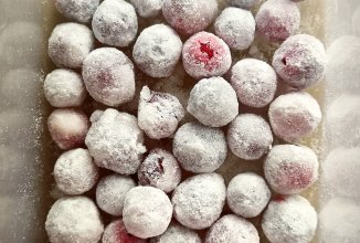 Клюква в сахарной пудре