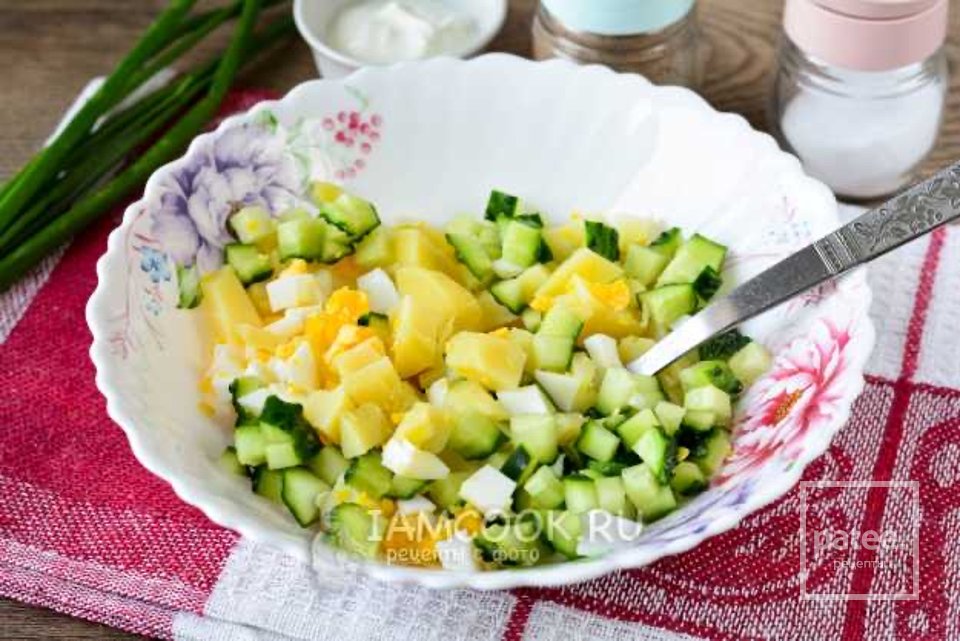 Картофельный салат с яйцом и огурцом 🥗 - Шаг 5