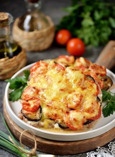 Мясо по-французски с баклажанами в духовке 🥩