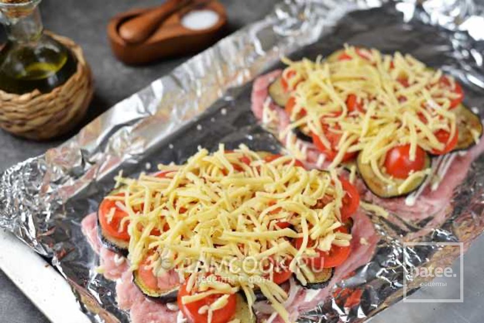 Мясо по-французски с баклажанами в духовке 🥩 - Шаг 7