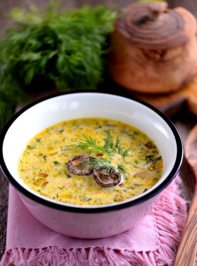 Сливочный суп с грибами и плавленным сыром 🍲